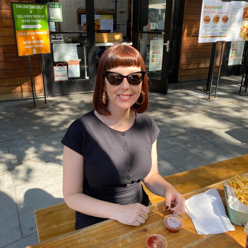 Meet your Posher, Laura